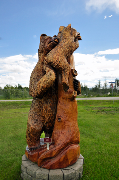 2006 chainsaw carving Climbing Lesson